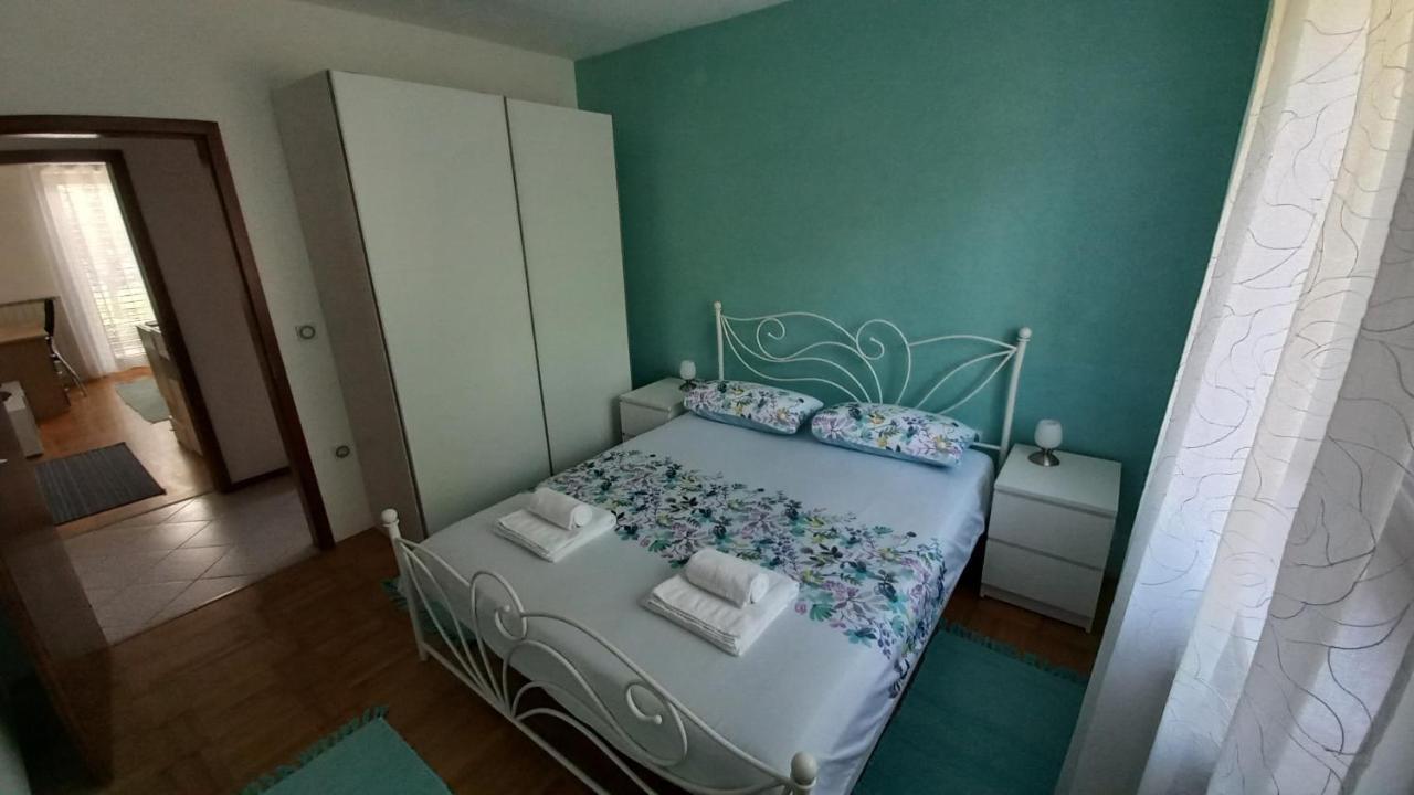 Apartma Nona Roza Zgornje Skofije Dış mekan fotoğraf