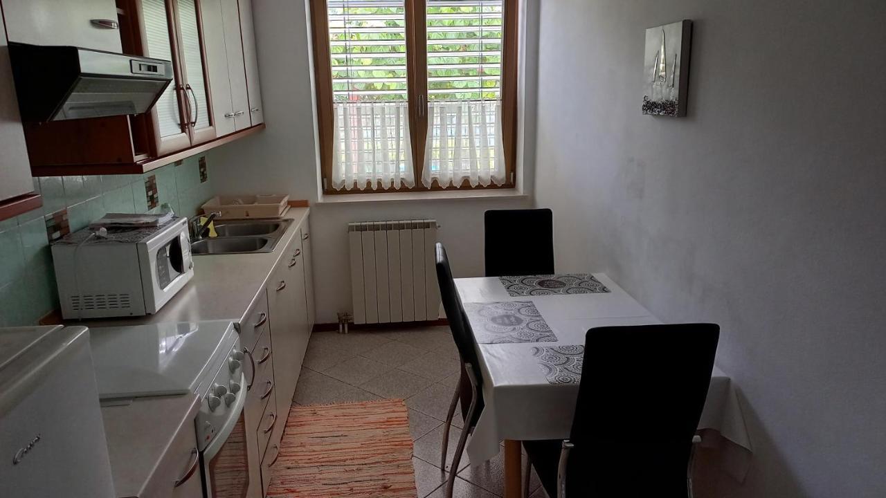 Apartma Nona Roza Zgornje Skofije Dış mekan fotoğraf